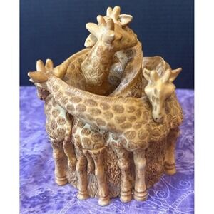 Circle Of Friends Giraffe Family CCI 2000 Jewelry Trinket Box Resin Hone Decor